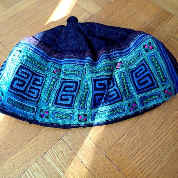 Handmade Beanie  by the H'mong of  Northern Vietnam - Picture 5 of 5